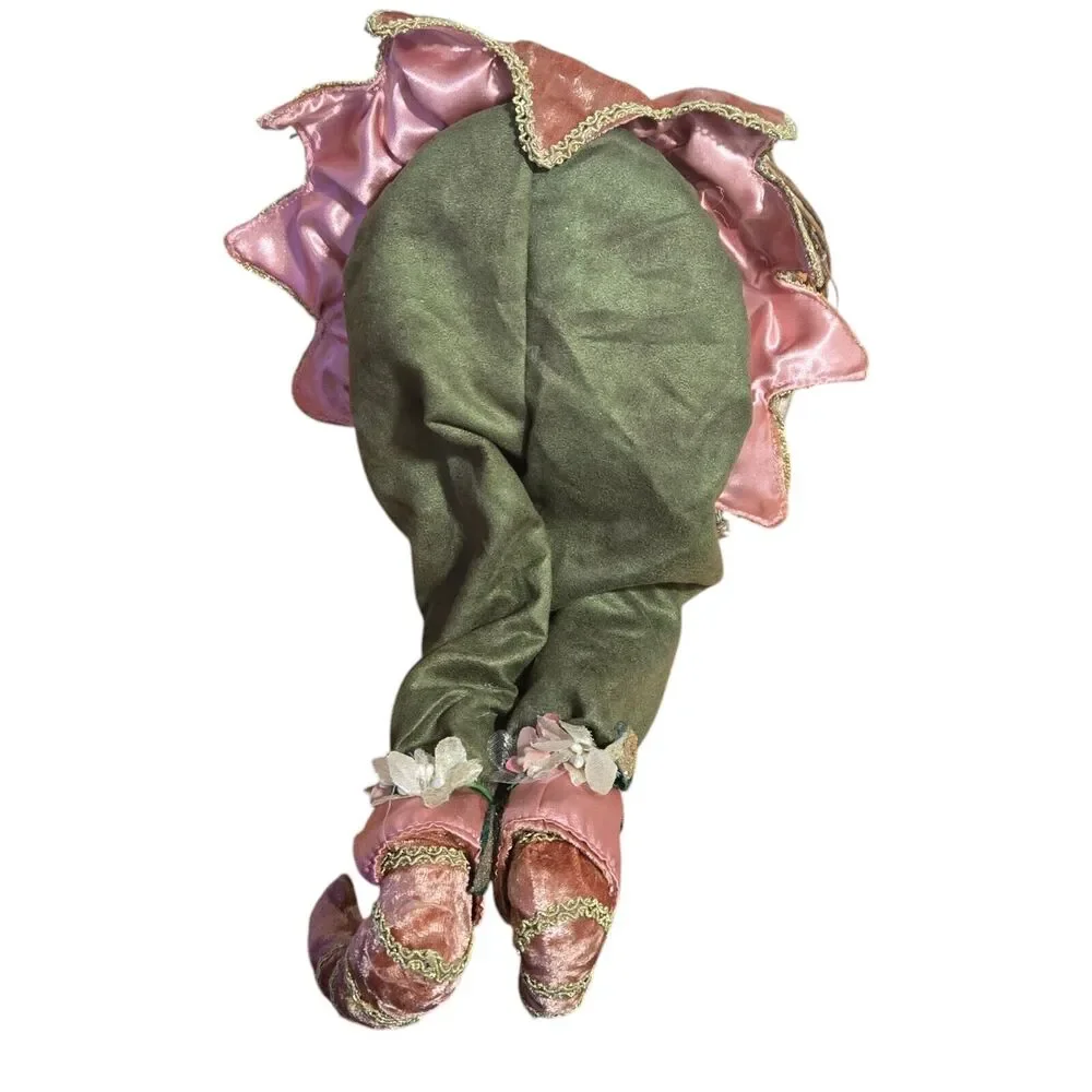 Sitting Woodland Santa Fairy Elf Holding Wreath Twig‎ Heart Wings
